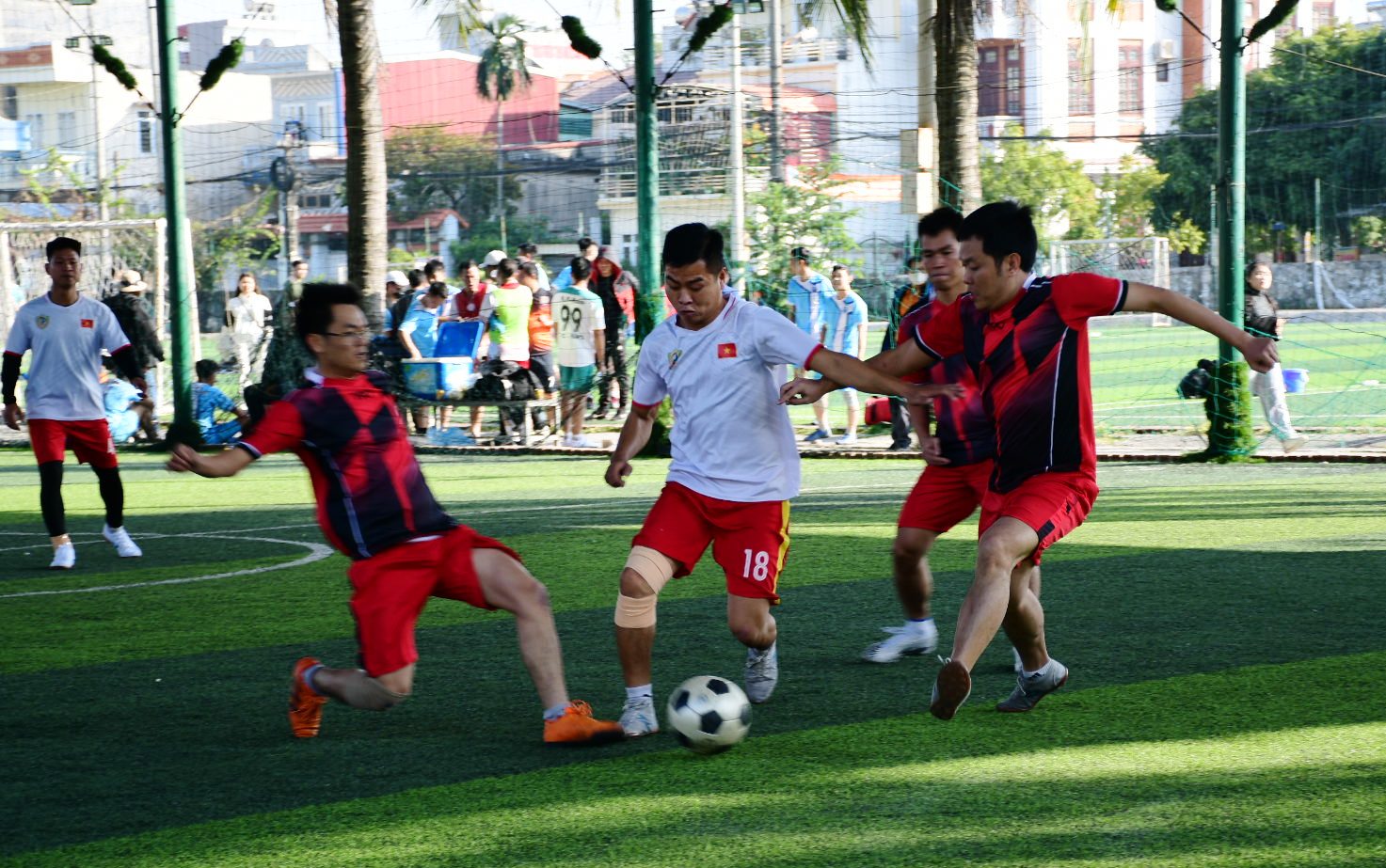 Giao hữu bóng đá năm 2020 giữa 4 đơn vị: Cơ quan Thành đoàn, Cơ quan Cục Hải quan, Phòng Cảnh sát PCCC&CNCH và Cơ quan quận Hồng Bàng